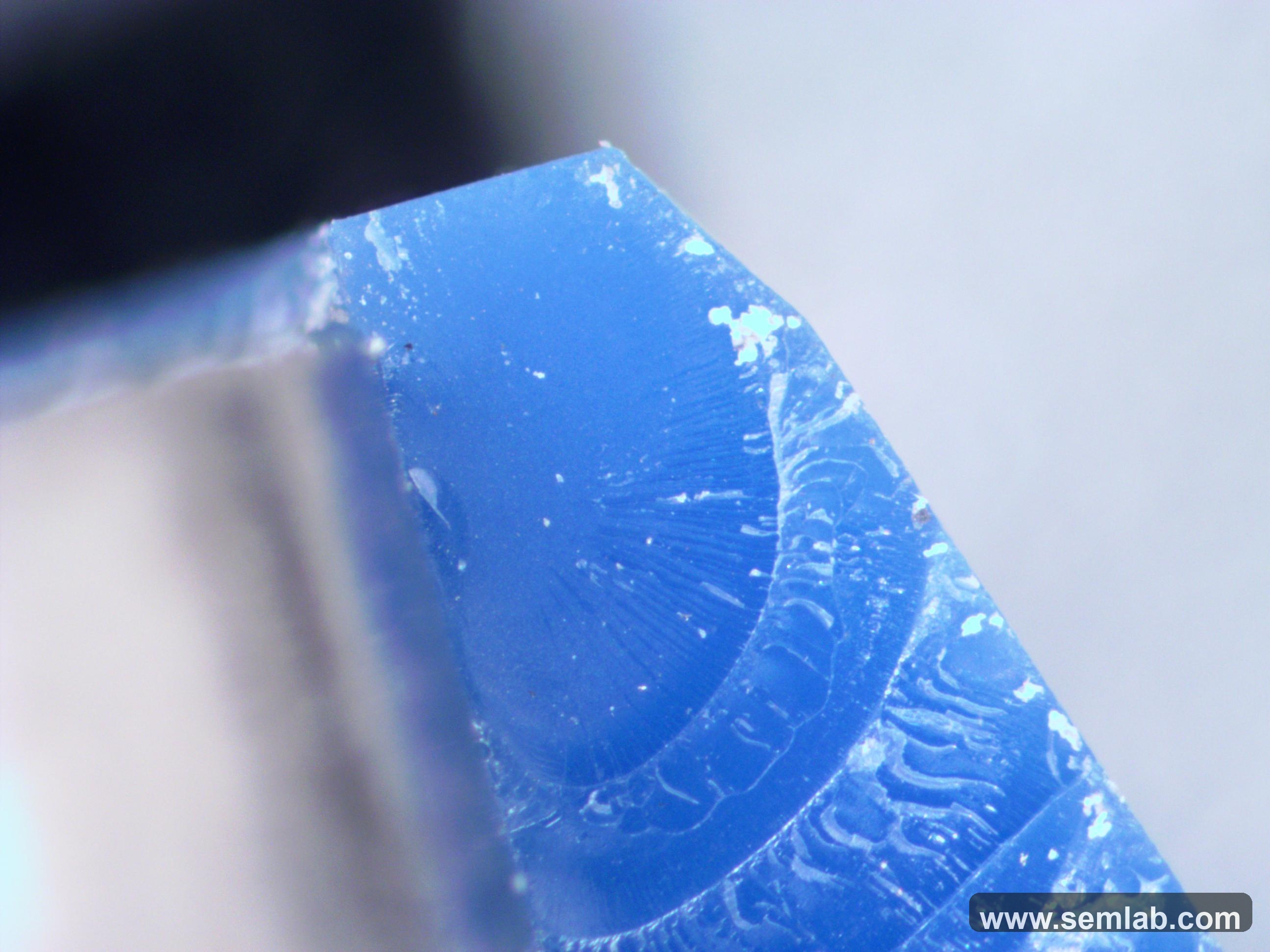 Probable fatigue fracture origin on a fracture surface